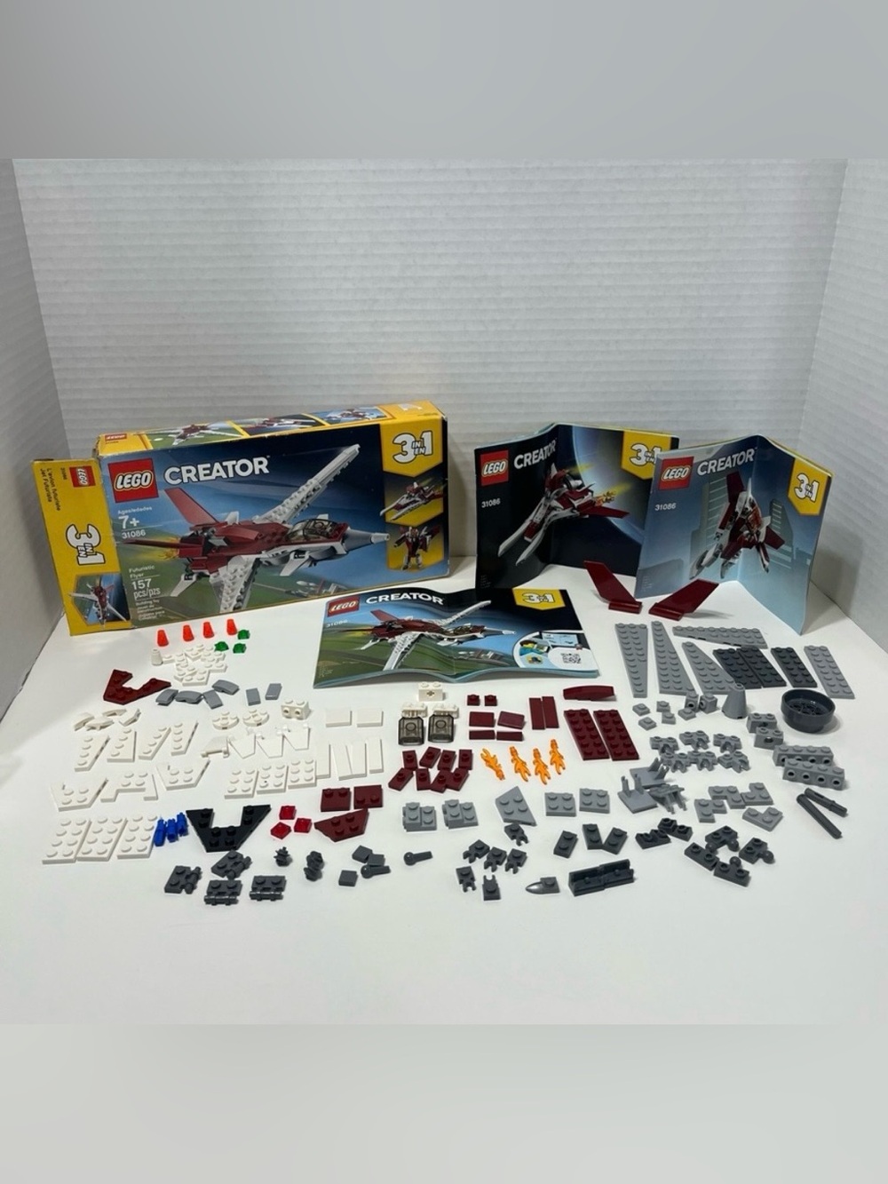 LEGO Creator 3-in-1 futuristic flyer Set complete #31086